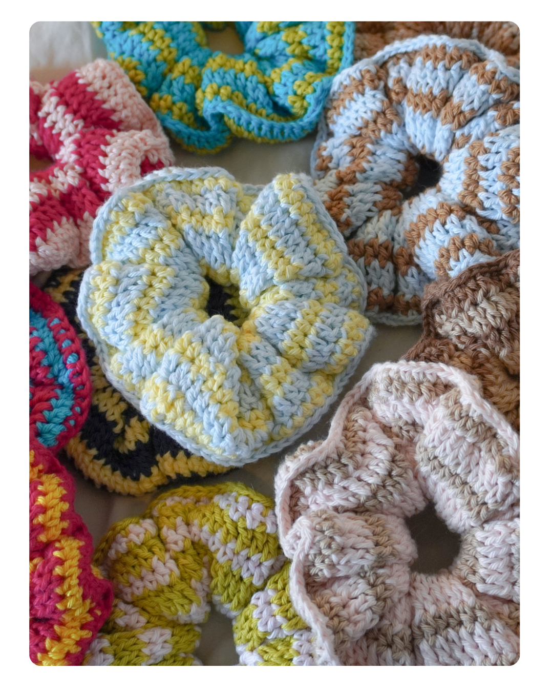 Fluffy Scrunchie – Patron PDF